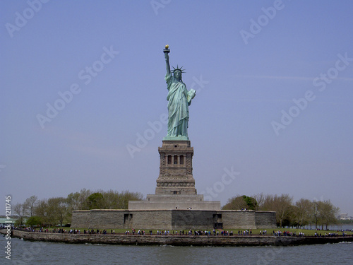 statue of liberty-front © RRS