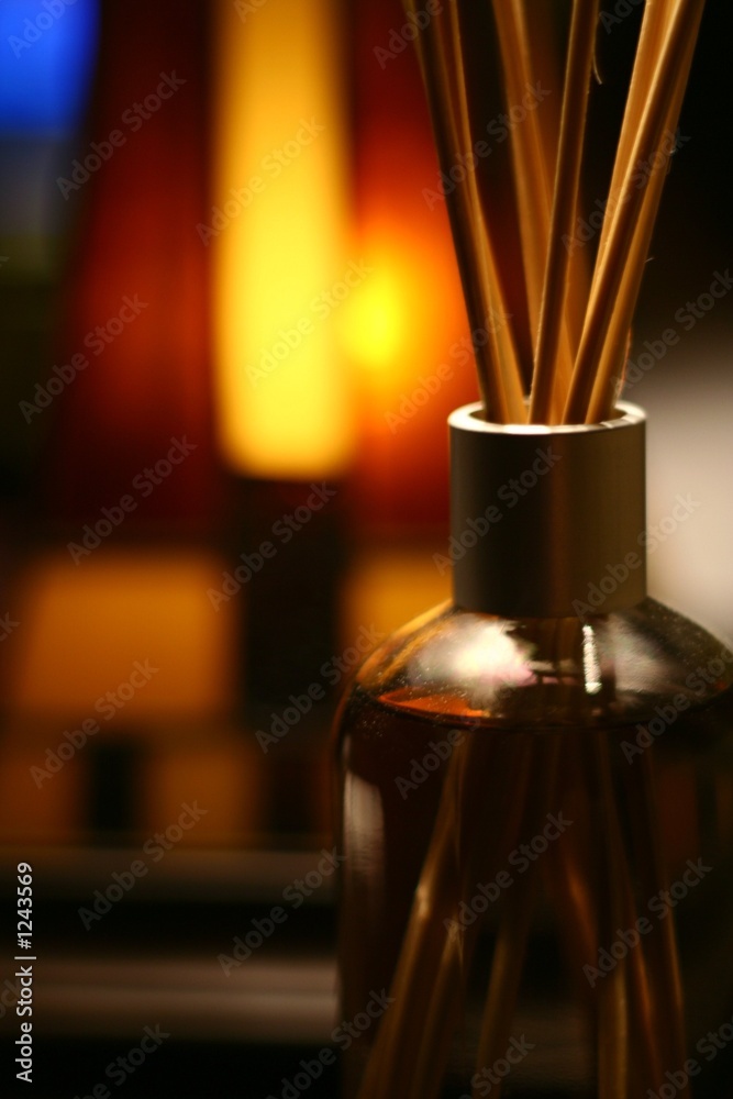 Naklejka premium essential oil 3