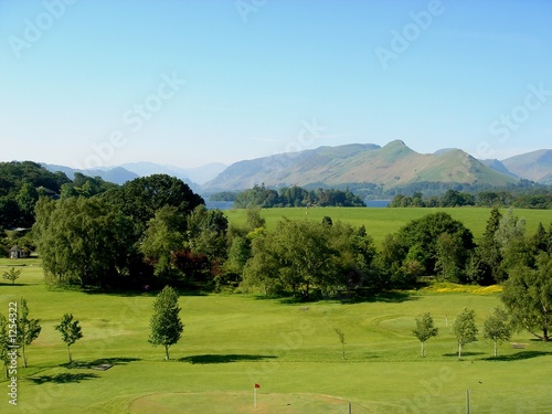 golf at the lakes