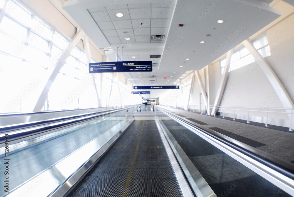 Obraz premium airport walkway