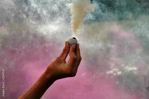 holding smoke screen