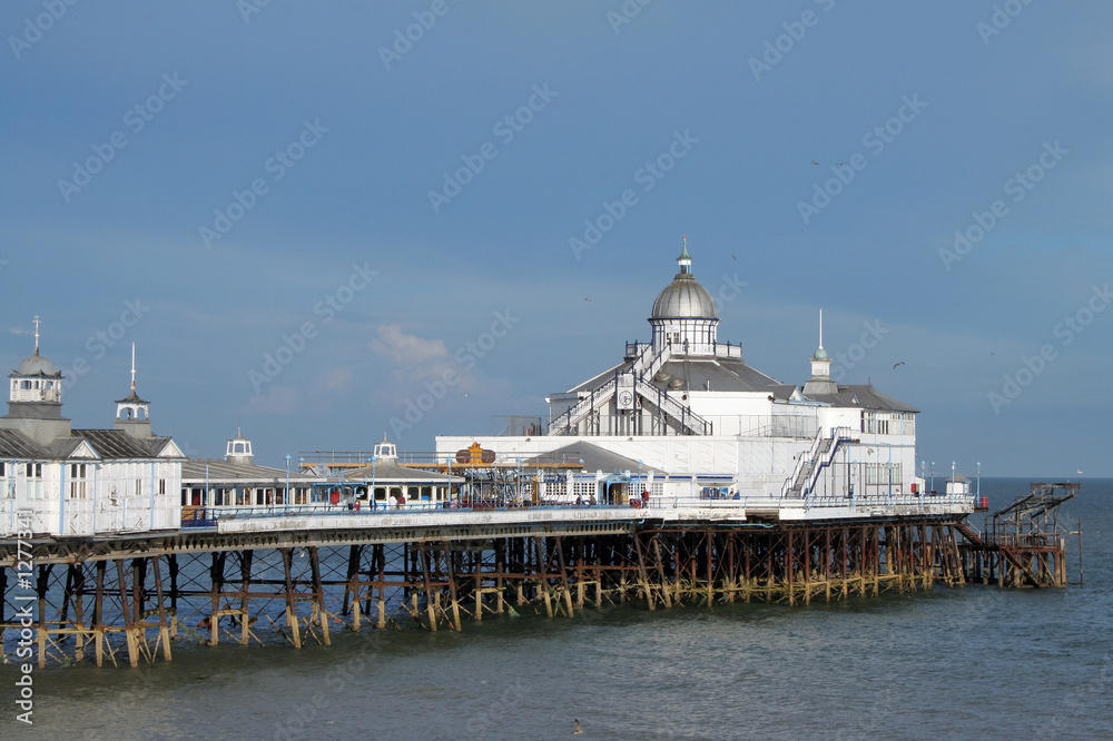 Fototapeta premium eastbourne pier