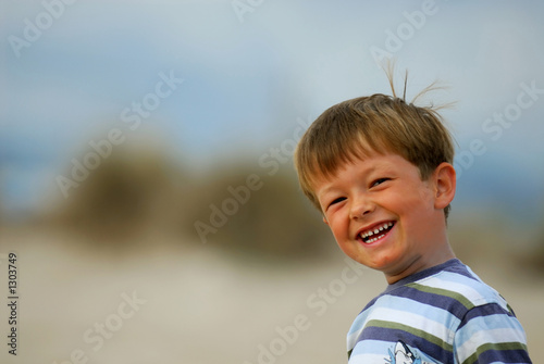 junges lachen