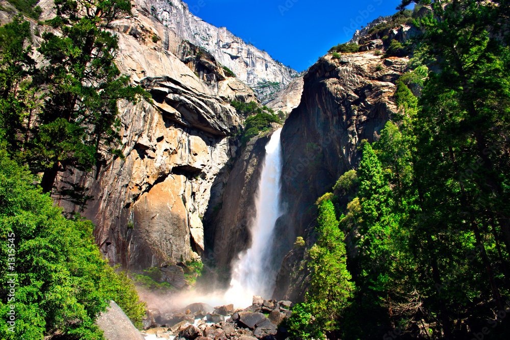 Fototapeta premium yosemite falls, yosemite national park