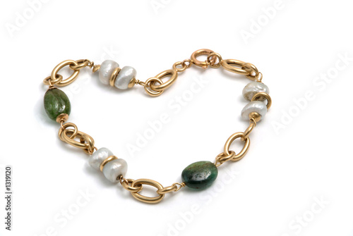 gold bracelet with pearls