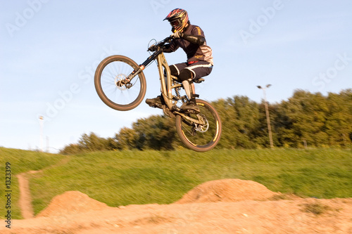 mountain bike jump 2
