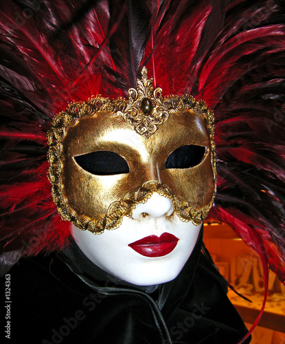 mascara veneciana