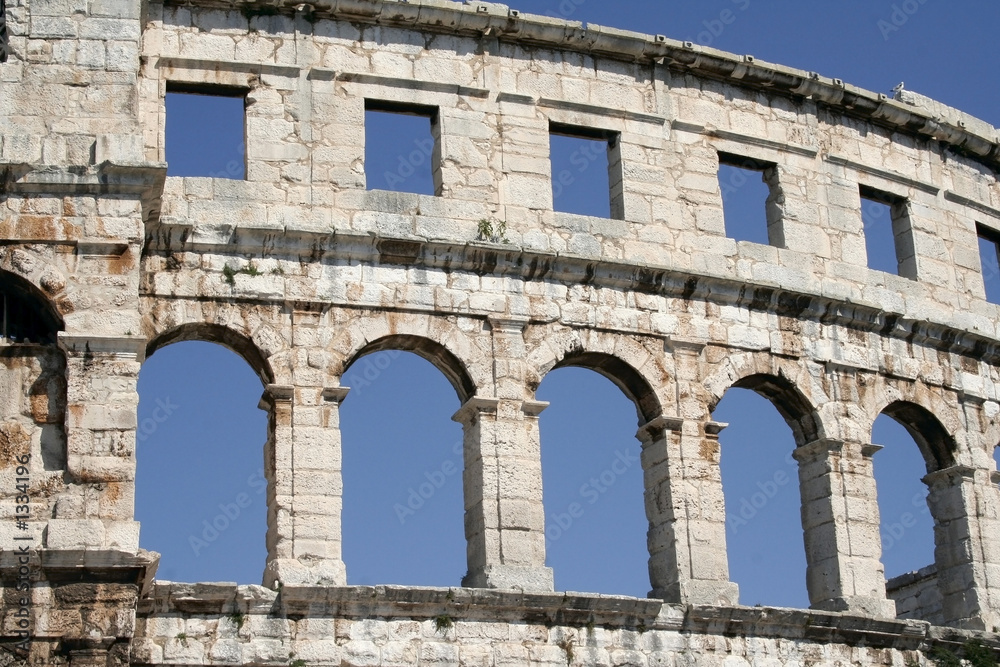 the famous roman landmark