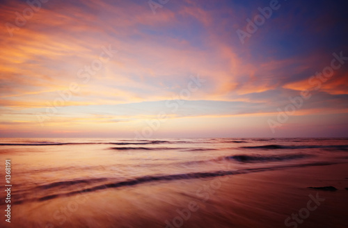 sunset and ocean © Eric Gevaert