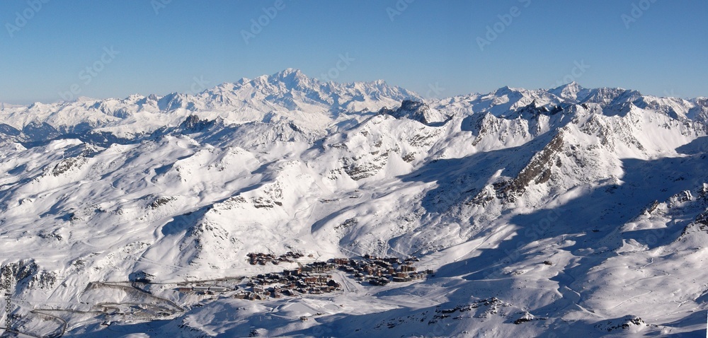 view on val-thorens ski resort