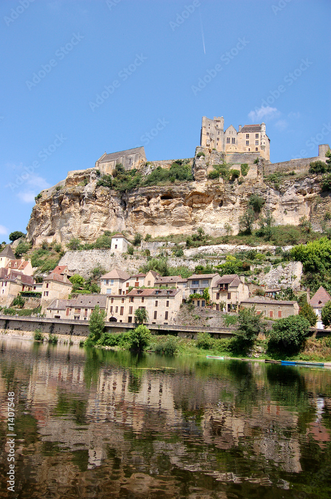 beynac from dordogne vertical beynac from dordogne vertical