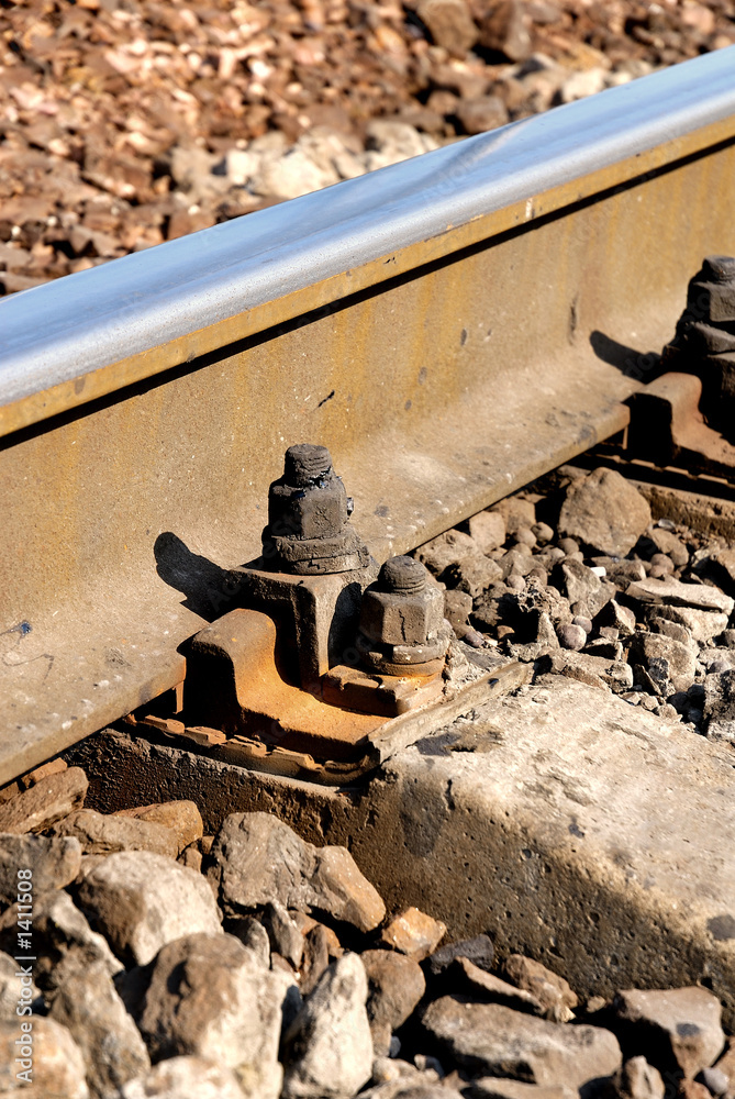 rail and crosstie