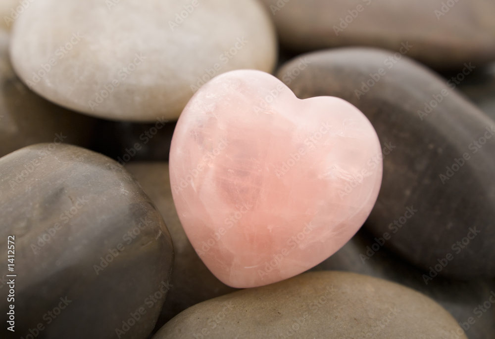 Obraz premium serce kwarcowe różowe