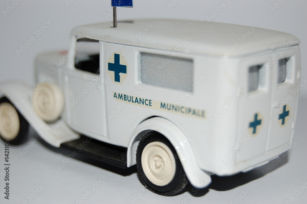ambu.annee30 (2) ambu.annee30 (2)