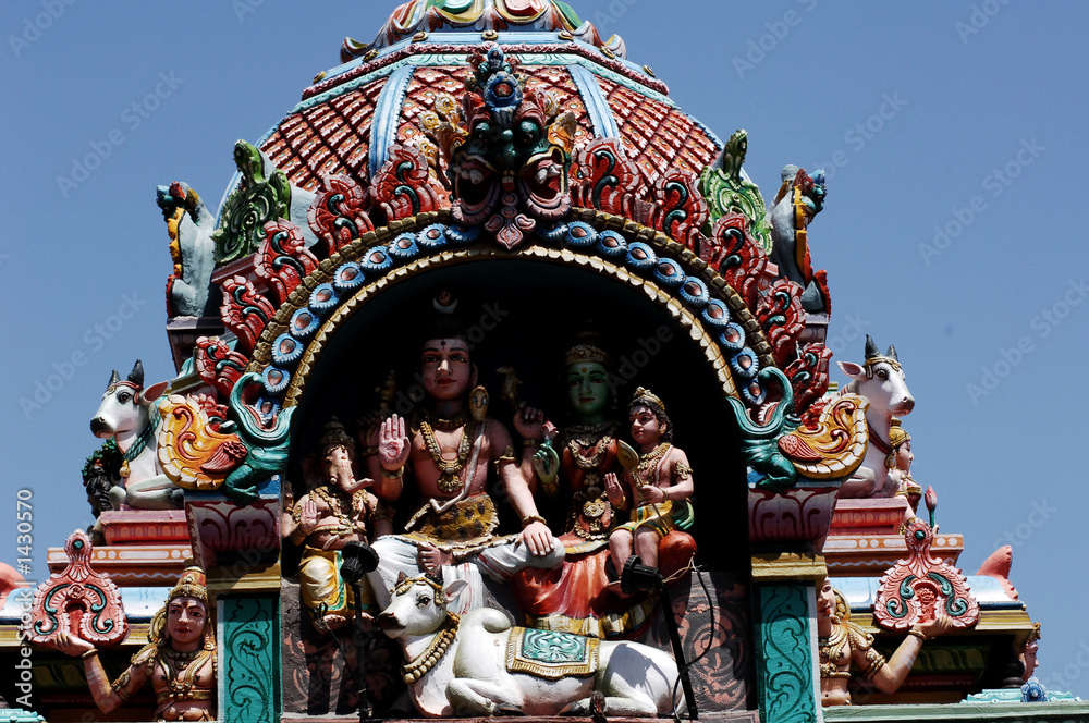 india, chennai: indouist temple