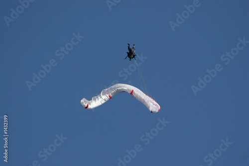 paraglider performing dynamic stall