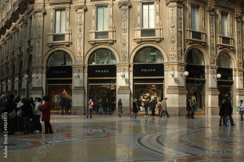 galleria vittorio emanuele milano italy