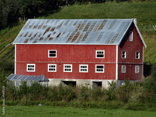 big old farmhouse in scandinavia © Tupungato