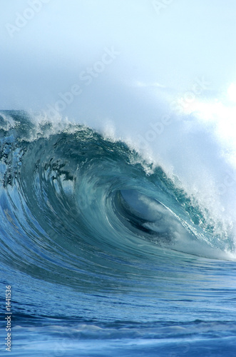 Fototapeta Naklejka Na Ścianę i Meble -  hollow wave