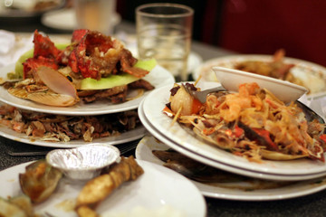 left dishes in restaurant