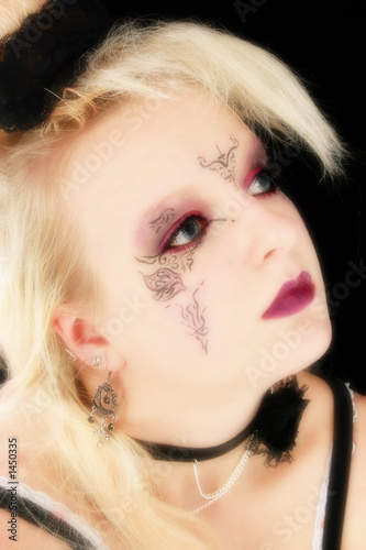 Fototapeta Naklejka Na Ścianę i Meble -  beautiful german goth teen girl