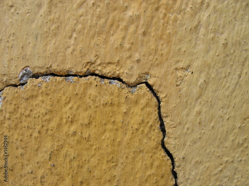 wall crack