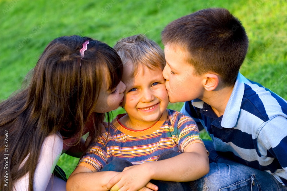 kiss kiss