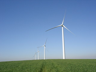 Keuken achterwand Molens Spaanse windmolens op droge heuvel  © JOSE MARIA BENITEZ