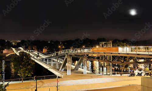 passerelle simone de beauvoir 3