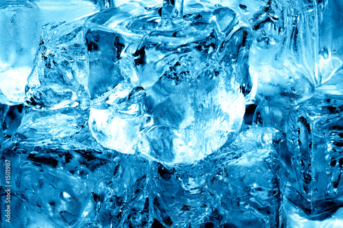 water and icecubes photo