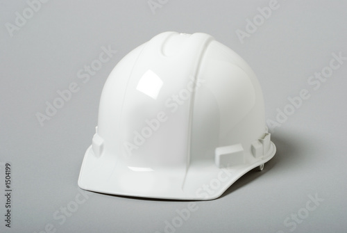 white hardhat