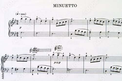 musical instruments: piano
