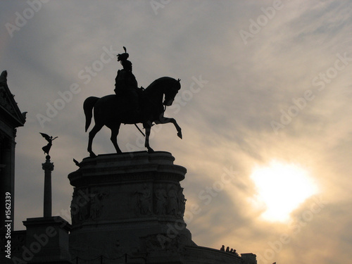 silouette piazza venezia