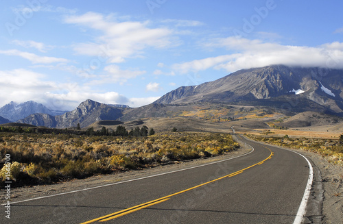 road leading to autumn mountain scenery © weberfoto