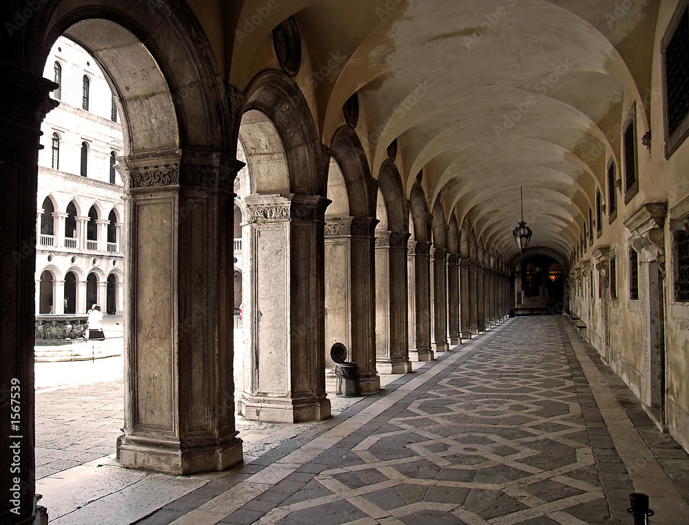 arcada en un palacio veneciano