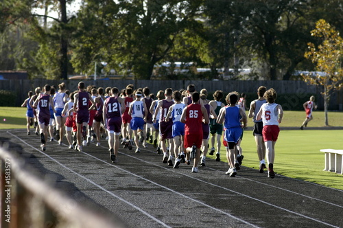 runners on track