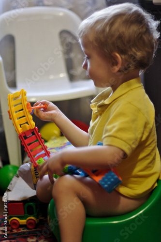 boy in yellow (59)