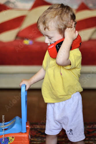 boy in yellow (20)