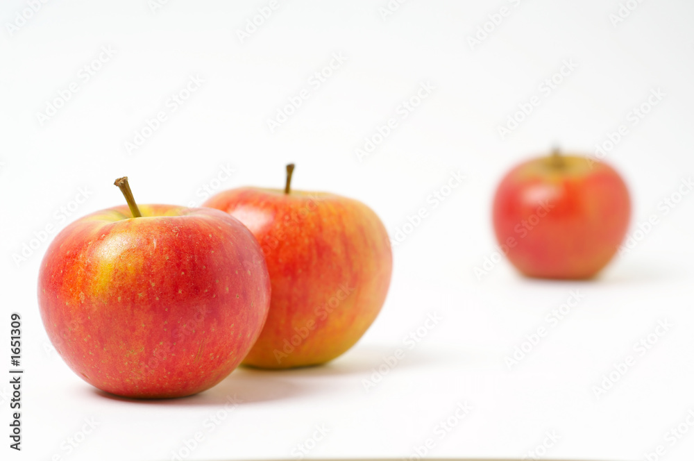 red apples red apples