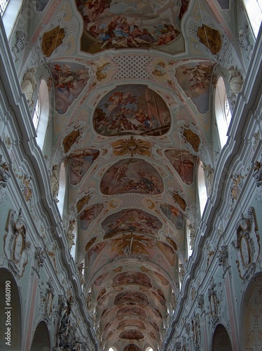 ochsenhausen, klosterkirche, blick durch gewölbe photo