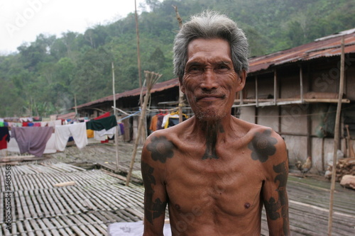 portrait du chef de village iban