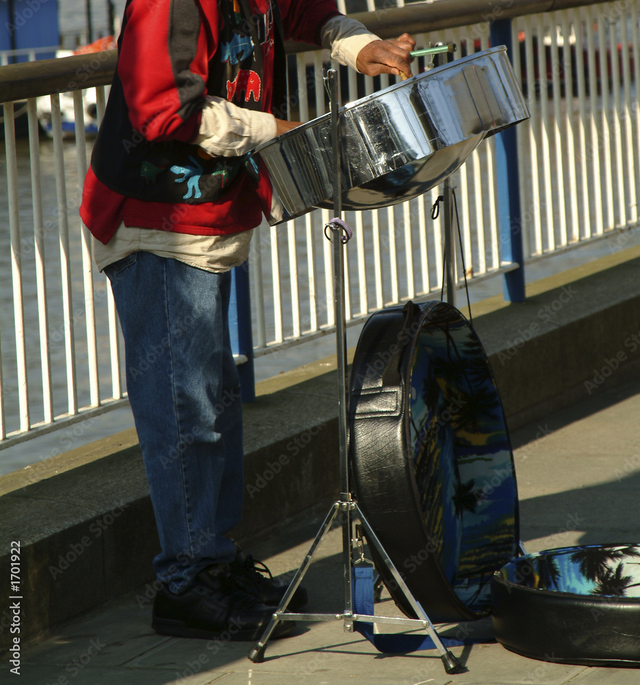 Fototapeta premium busker south bank