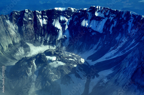 st. helens crater photo