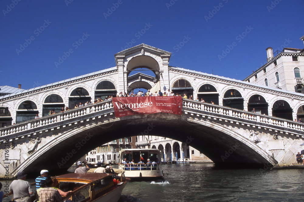 venice.rialto bridge.