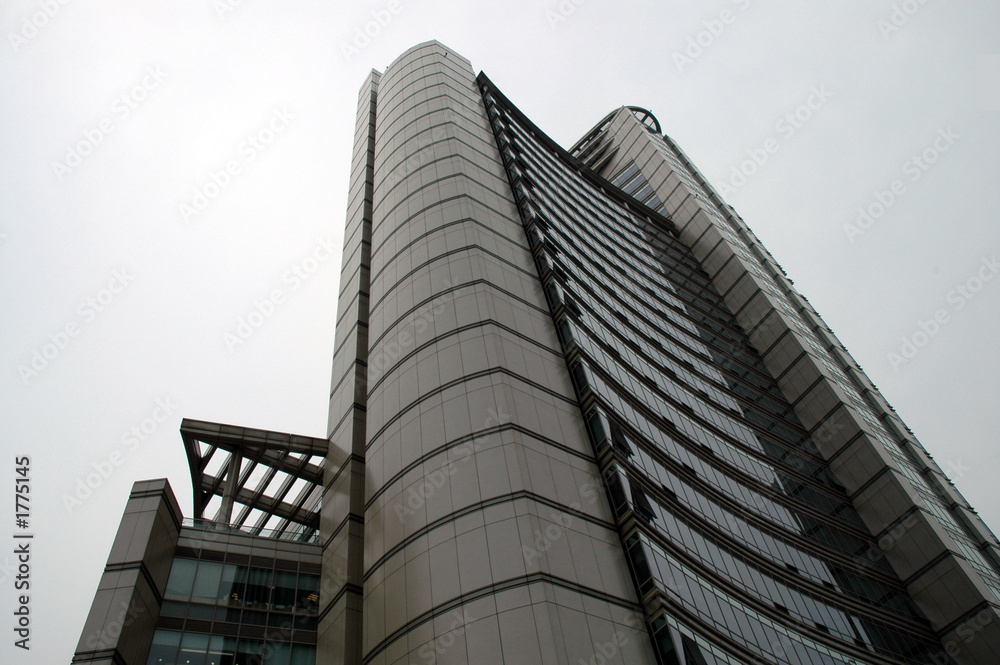 Obraz premium looming skyscrapers