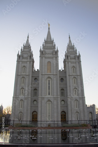 salt lake temple east side and pool at dusk © Alysta