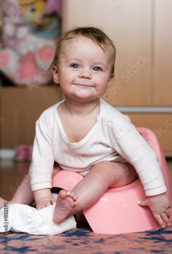 baby at his potty