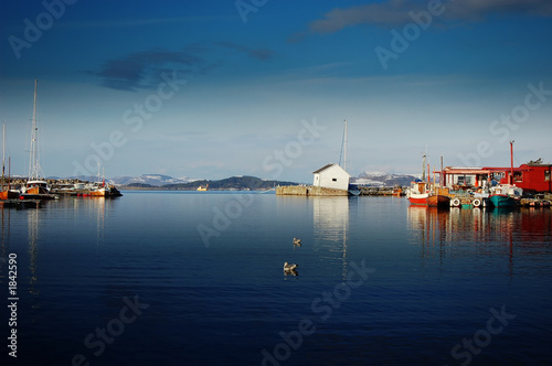 the floating house