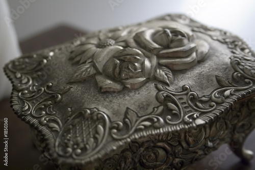 pewter jewerly box