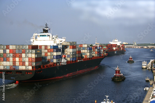 container ships